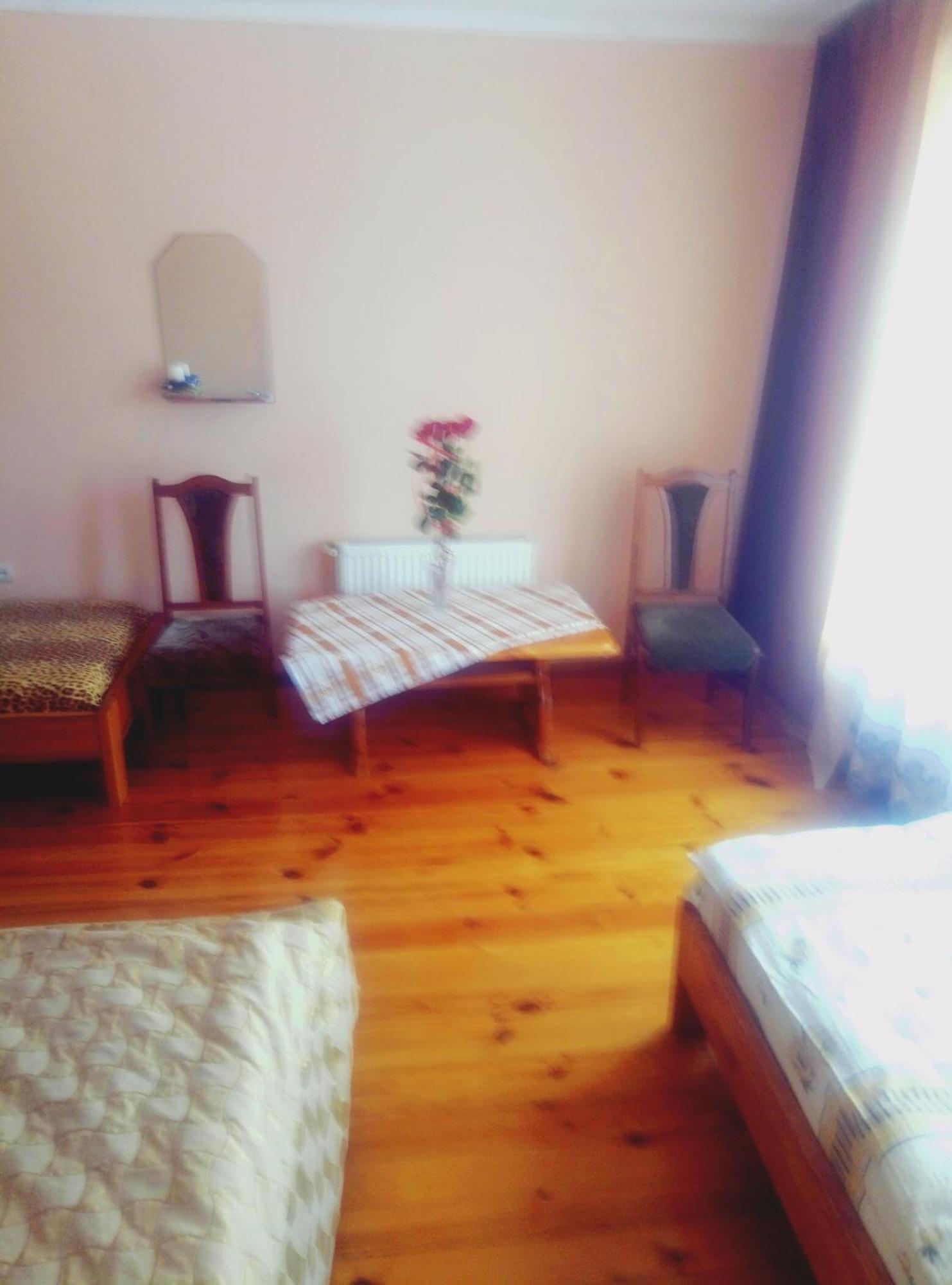 Park House Hotel Pochaiv Phòng bức ảnh